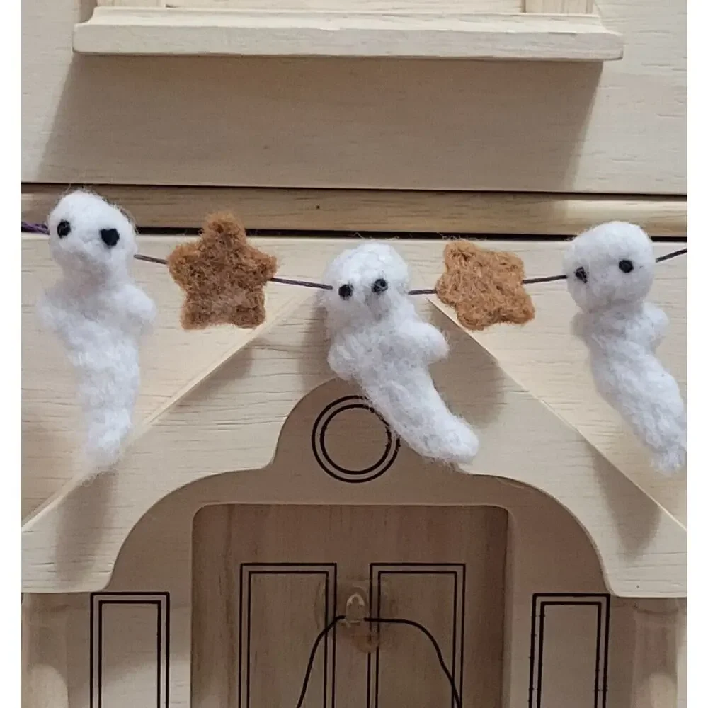 Miniature Halloween Garland Ghost Dollhouse Decor Handmade Needle Felted Wool